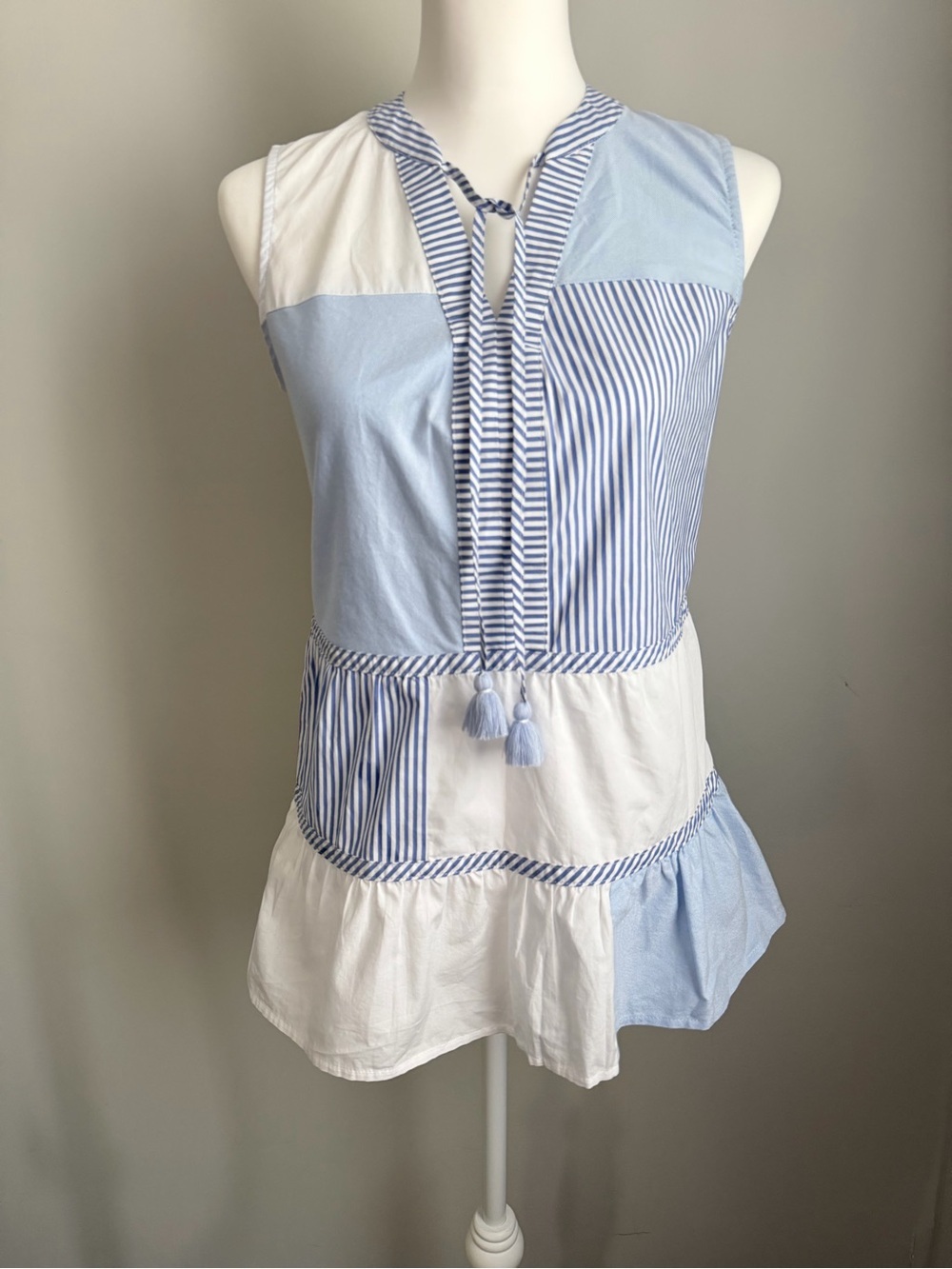 NWT Vineyard Vines blue striped cotton woven sleeveless top tassels patchwork 00